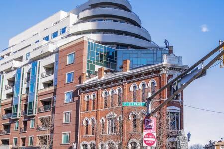 Cozysuites - 2Br With Direct Skybridge Access #1 Indianapolis Bagian luar foto